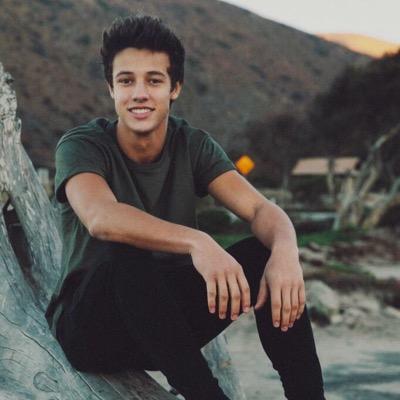 kenziehemmings1's profile picture. @camerondallas is bae