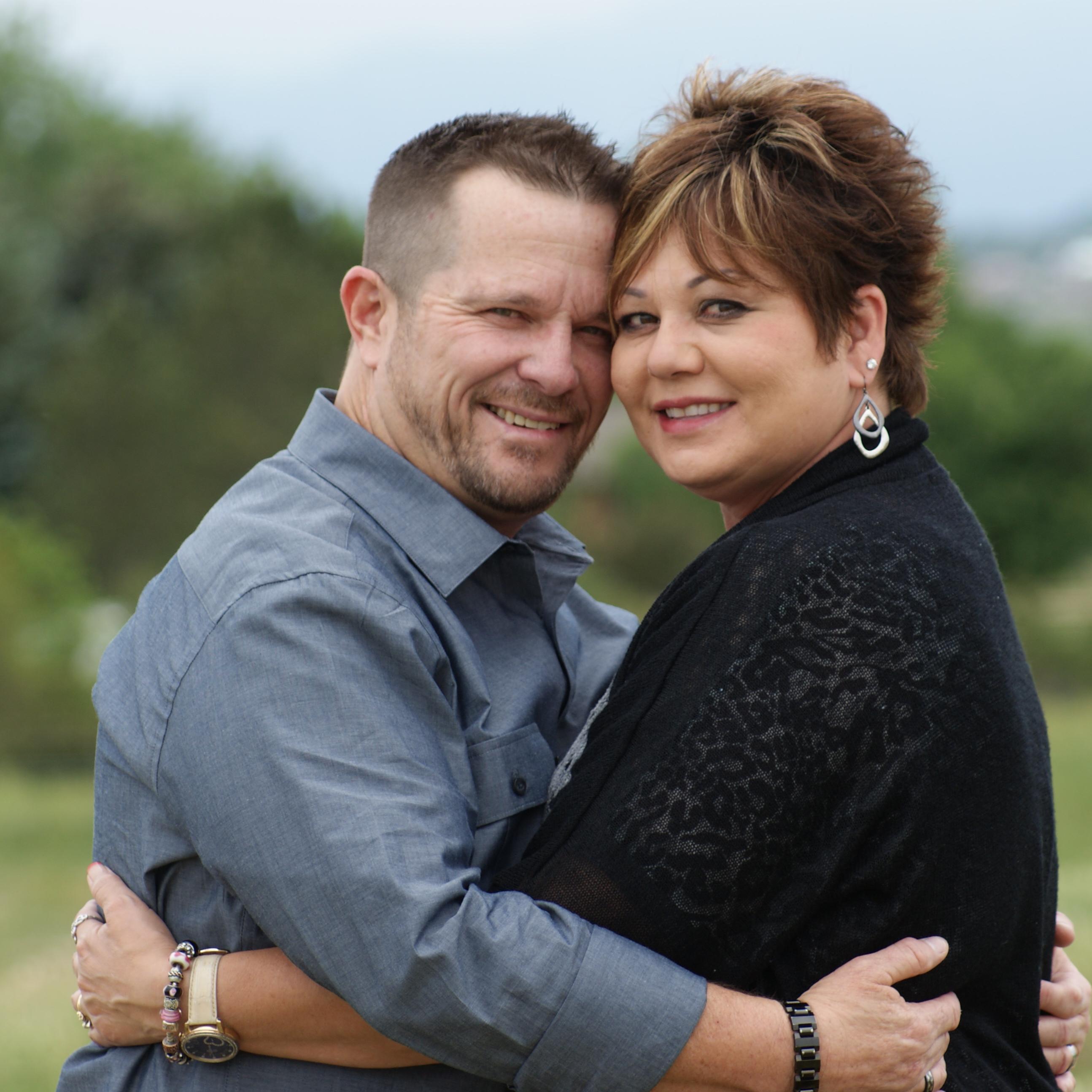 Victor & Lora have been working from home since 2009 and are passionate about helping others become 6 & 7 figure earners as well: https://t.co/bEdpX9Qouq
