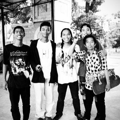 Smoke with 4:20 l (line:hendrocucutt
instagram:Hendrocucut )