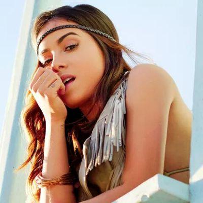 Fc Oficial-Anitta Day
O Maior Encontro De Fãs 
E Fã Clubes Do Brasil !
#AnittaDay2015 
Anitta