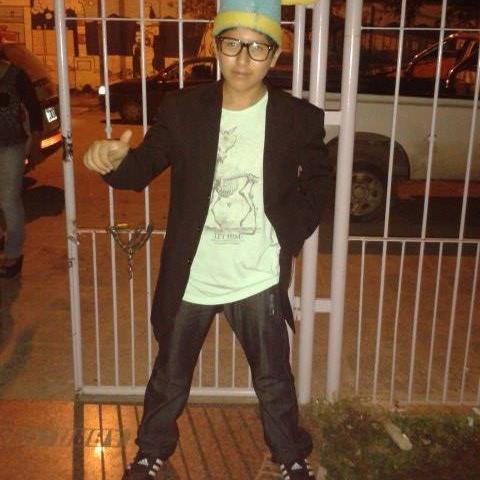 Erazoo77Alex's profile picture. Hola me llamo Alex naci en 1999. amo los animales :) jugar al futbol y mi viedeojuego favorito es el League of Legends