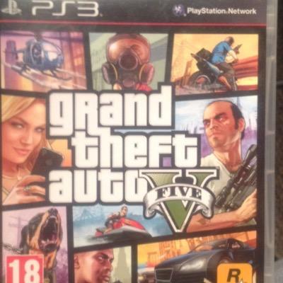 I play gta v online my psn name is brandonplays2001
straight 
follow me if u r single and live in ipswich suffolk