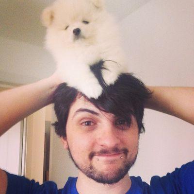 Amo o Rezende_Evil mas Adoro no fundo do meu cori CasalDeNerd ^♥♥^