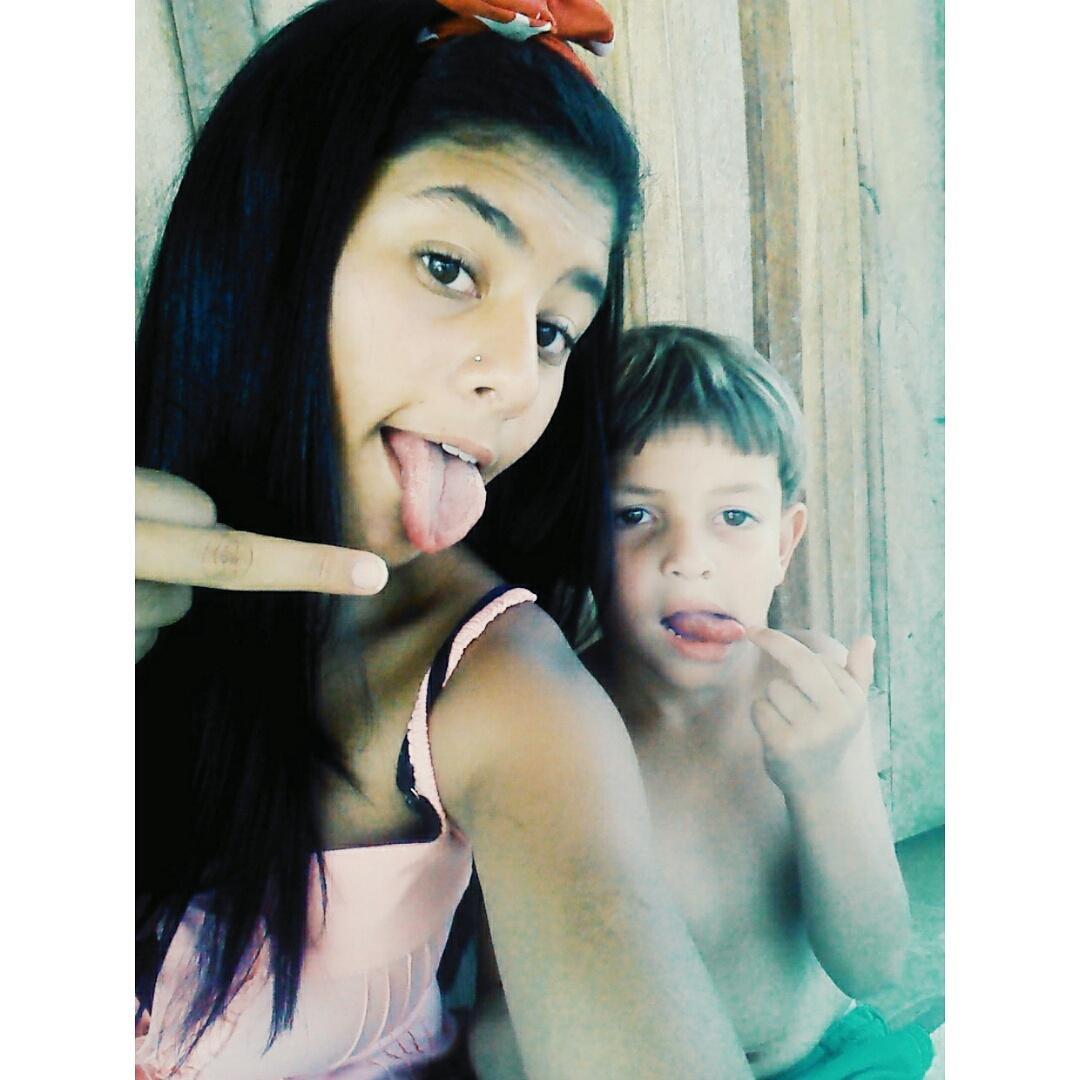 Paz, amor e liberdade.
