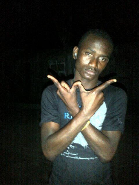 Je suis eleve ,mon mumero 61958500            email brack-bebe @.com