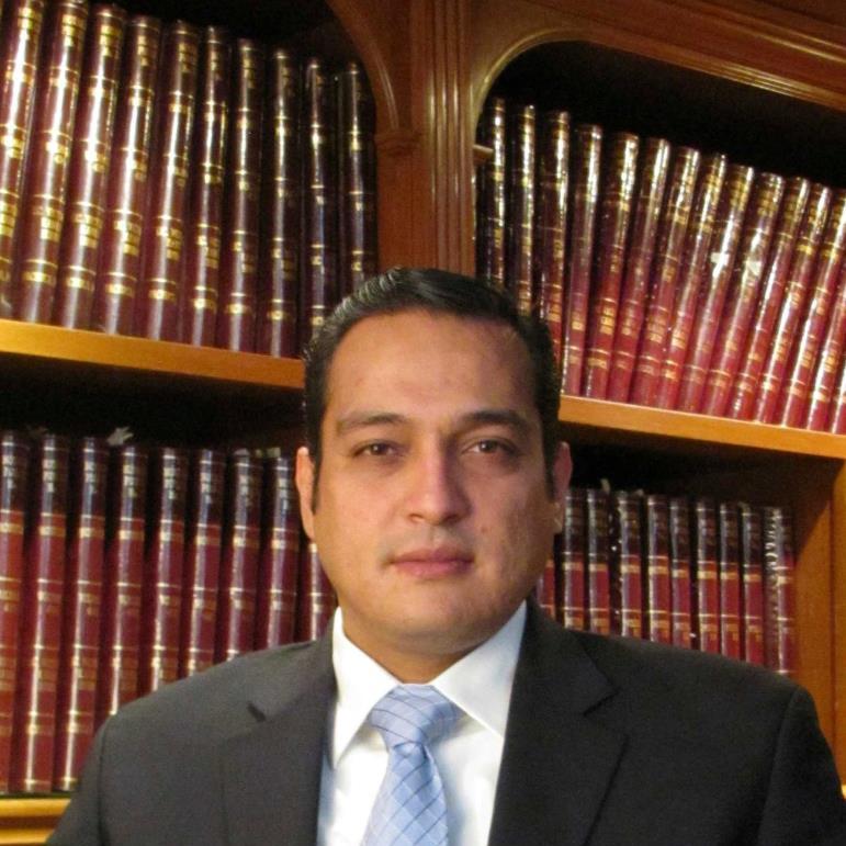 Notario titular Víctor G. Kanan Muñoz