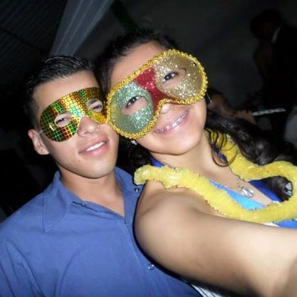 Por Siempre y Para Siempre Contigo Mi06♥  Ah los que me desean el mal, les deseo lo mejor y SUERTEE*-* Besito ah las Envidiosas:*