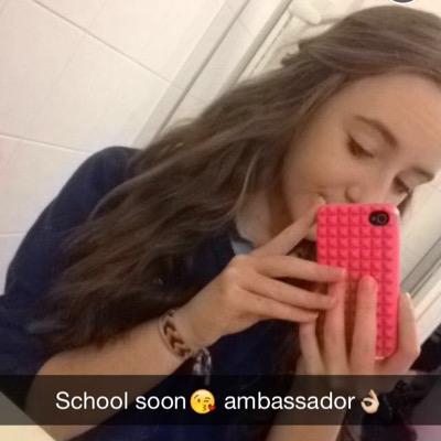 ❤️14 years young❤️ ❤️insta @x_CJ_LEWIS_x❤️ ❤️follow for a follow❤️ ❤️glass giants❤️ ❤️welsh girl❤️❤️school girl❤️