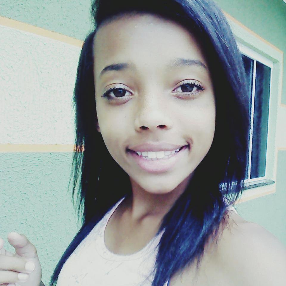 Mesmo Sóbrio Sou Louca Sempre Louca Consiente,Minha Mente Faz Dinheiro,Dinheiro Não Faz Minha Mente !!!