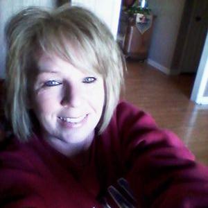 Profile Picture of Debbie Wallace (@debbiewallace41) on Twitter