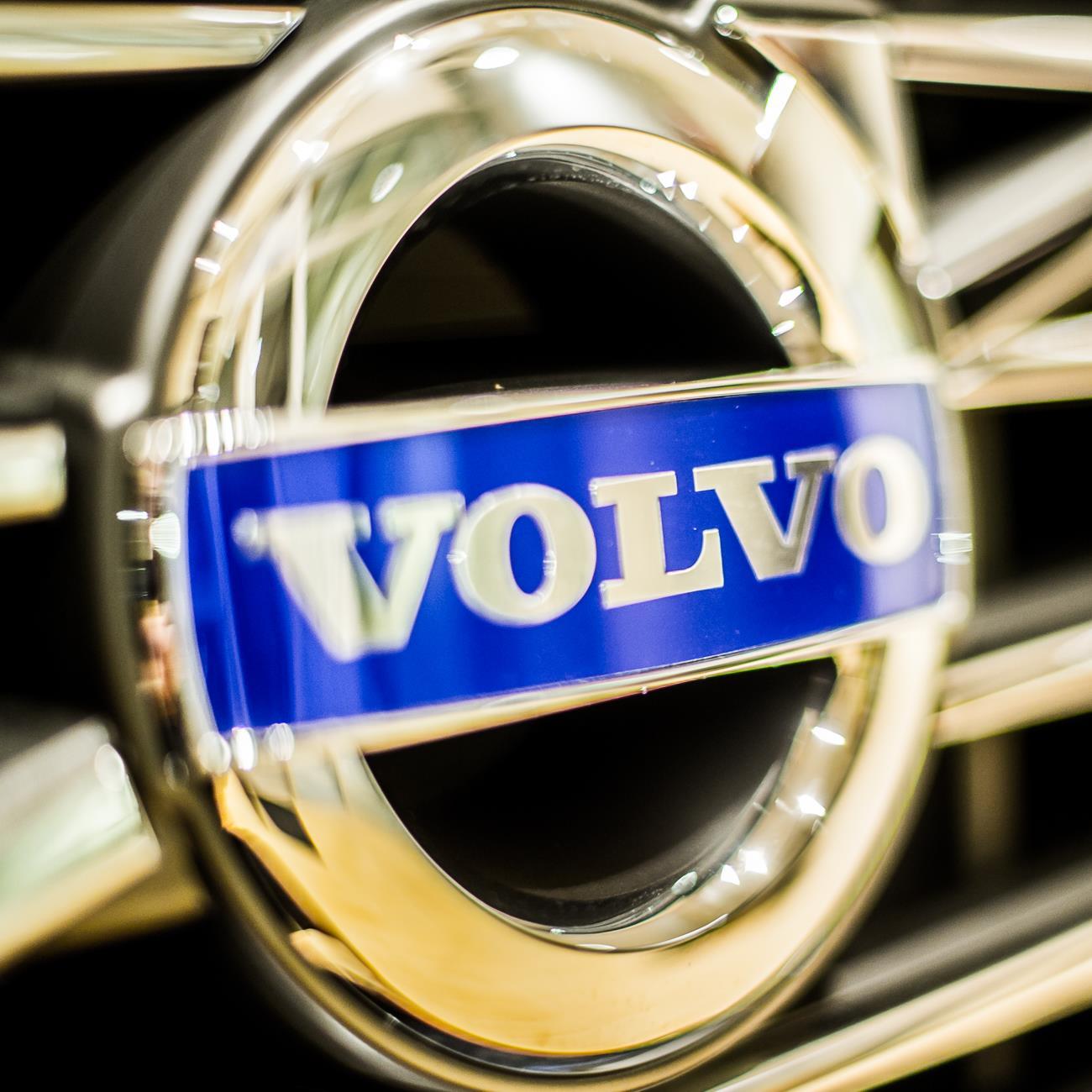 (901) 373-3000 Follow our page on Facebook- Volvo of Memphis and on Instagram : #volvoofmemphis