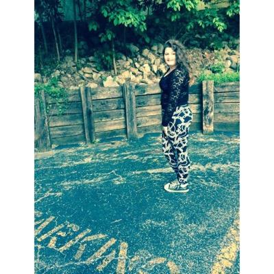 follow me .