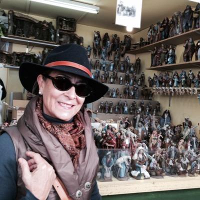 MD, PhD, PBPhS, Full Professor of Pharmacology at #UCM, researcher and teacher. Love #cooking, #traveling and #books. Curious mind. All opinions are my own