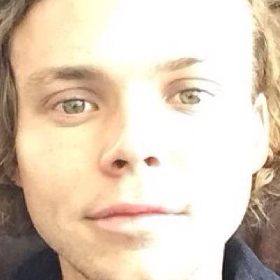 PLS FOLLOW @lostbxyniall ILYSM