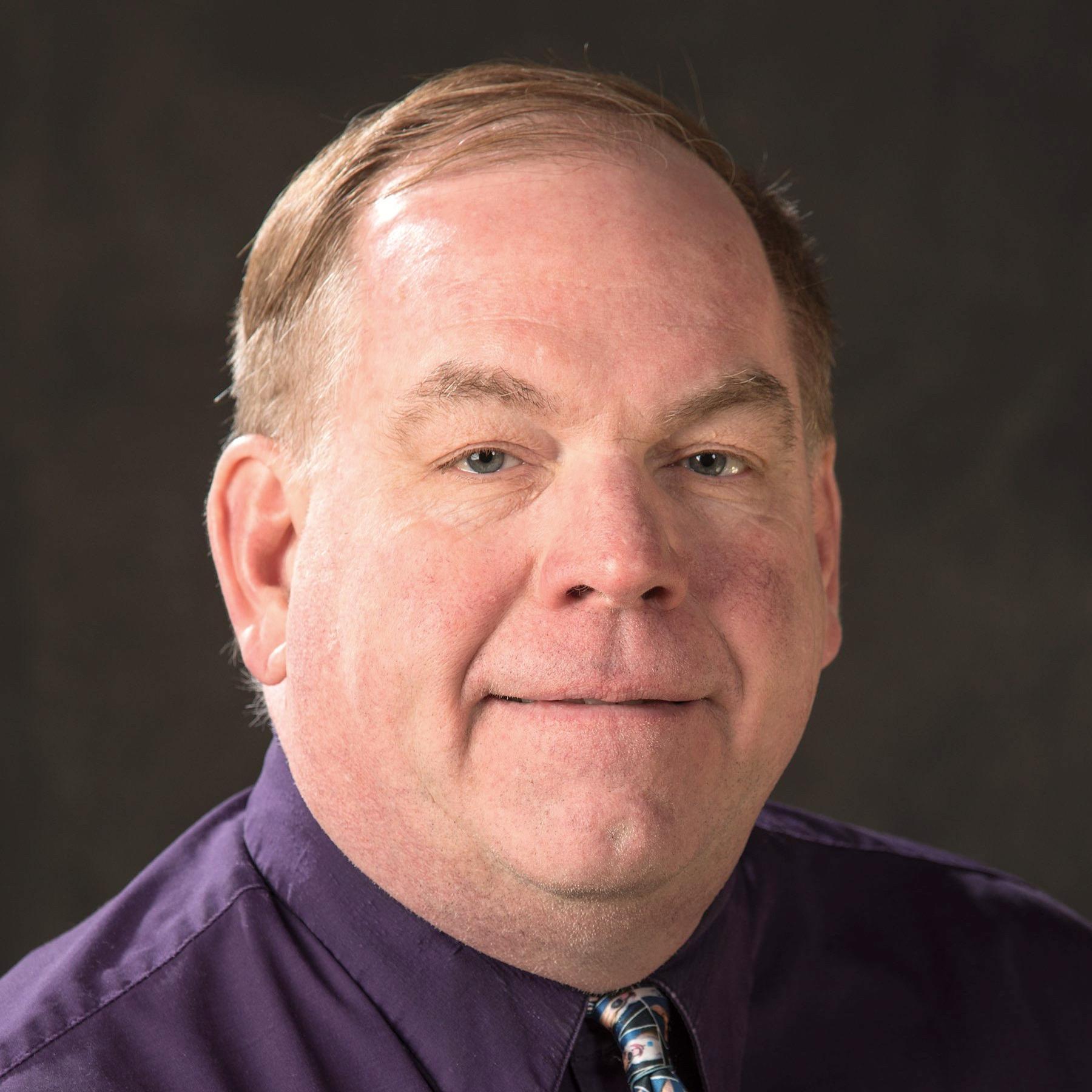 Customer service representative at Carle and package handler at FedEx Ground. Former reporter for The News-Gazette.