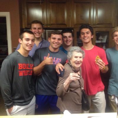 josta17's profile picture. 