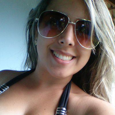 ♩ Se um dia eu pudesse ver meu passado inteiro,
E fizesse parar de chover nos primeiros erros,
Meu corpo viraria sol, minha mente viraria sol  ♩