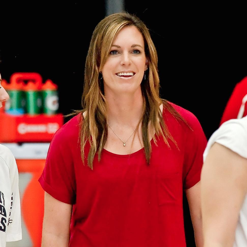 Teacher // Coach // GBWVB 2012 Olympic Alternate // Gaels Woo 🏐