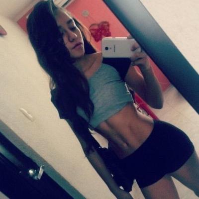 Nunca desistas de un sueño. Solo trata de ver las señales que te lleven a él.