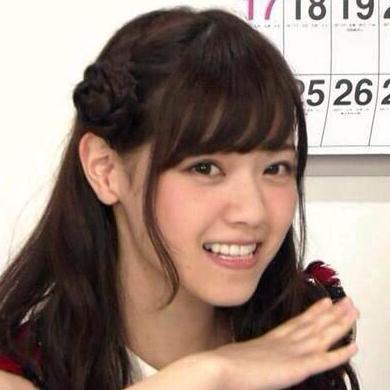 瑠々は乃木坂46推しです。齋藤飛鳥ちゃんと西野七瀬ちゃんが好きです。