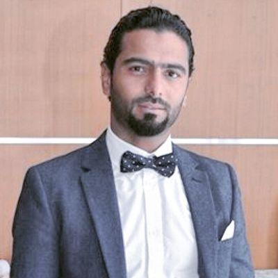 قُل للحياةِ وإن تكاثر حُزنها  .........أنتِ الممر وفي الجنانِ مكانُنا