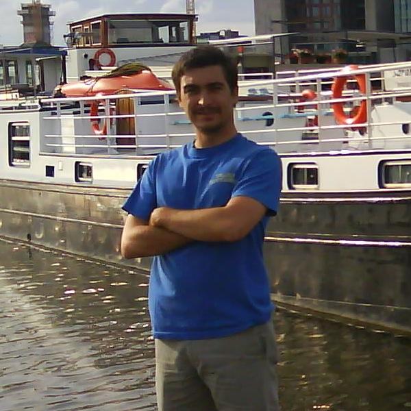 albertogco's profile picture. Father, skipper and scuba-diver. Voici ma chronologie d'événements. El lugar donde hoy pongo, lo que me gustaría contar a mis hijos mañana.