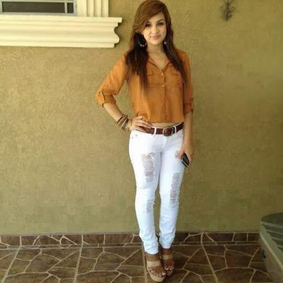 BrizaRangg's profile picture. Nunca es importante cuando llegues, recuerda que si eres importante te esperan