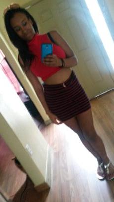 hopOFFbunnie's profile picture. she likes a gentlemen , who knows when not to be gentle .