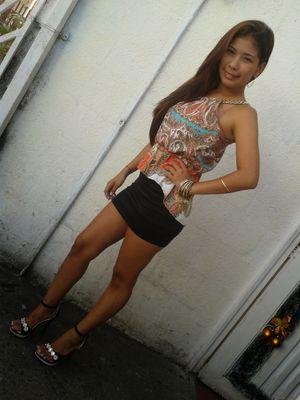 Ahora mass qe nunca qiero vivir mi vida y no preocuparme por naa ni por nadie ...!!