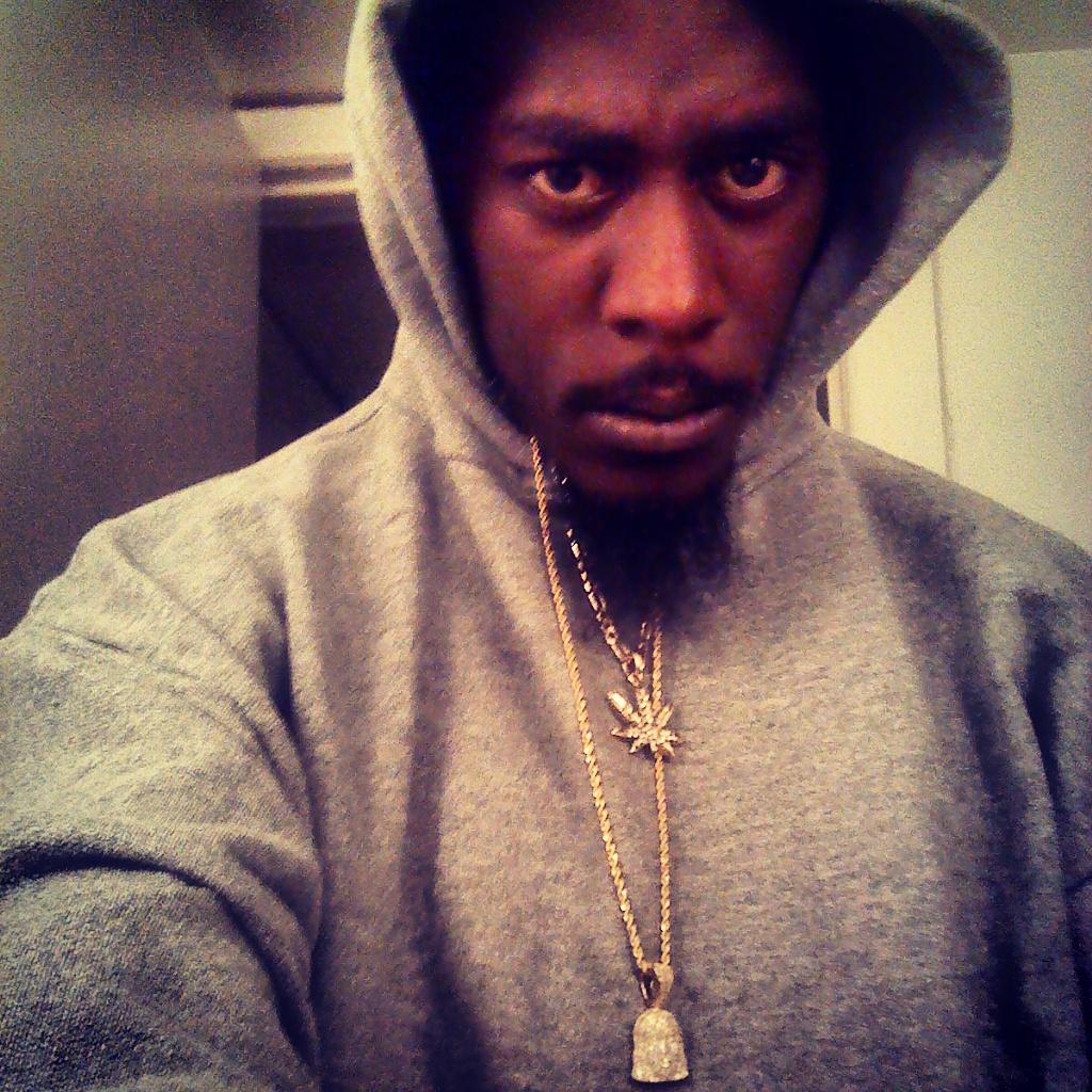 RIP Monce n Frank n Pat.. 
It's your nigga ( Antho.A-blacc.Peter Parker.Taco) out the MF South West fucc with me R move around..