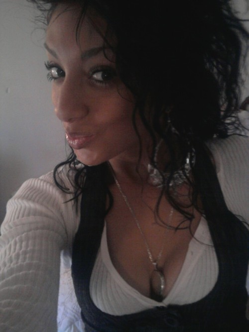 tbaybee143's profile picture. 