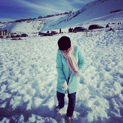 أنثى .. تجيد القوة بنعومة لا تخدش ضعفها .. الطيبة دائي .. و الصدق دوائي .. احفظ من البياض مايطهرك واضملك من الطهاره مايخجلك... المدينة المنورة...