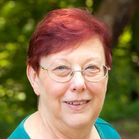 Writing about ADHD from a non-ADHD perspective. Using a MA in Human Behavior and personal experience. Illustrated by fictionalized stories. DenaGWarfield dotcom