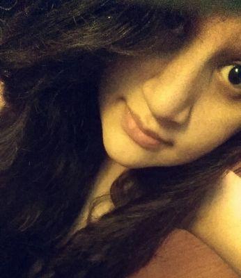 Just some chick who likes punk rock, food, and internet