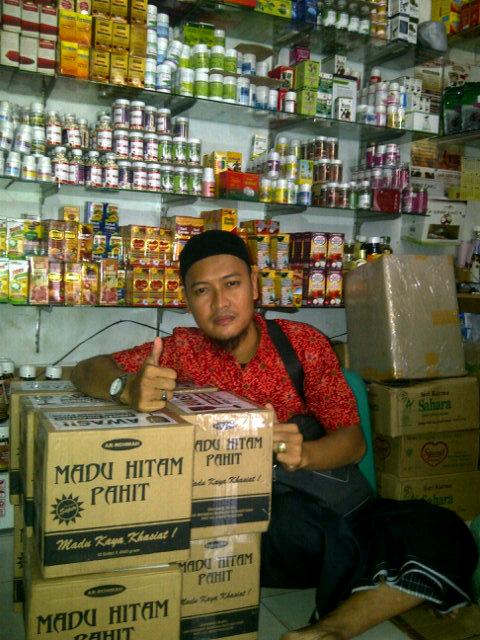 ALHengky's profile picture. 