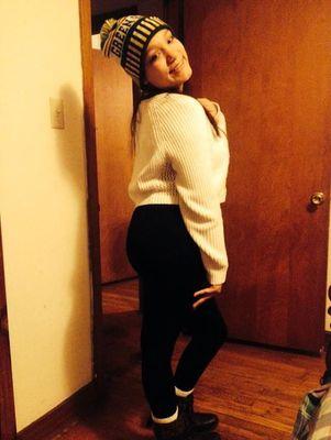Long hair don't care, get out your feelings.