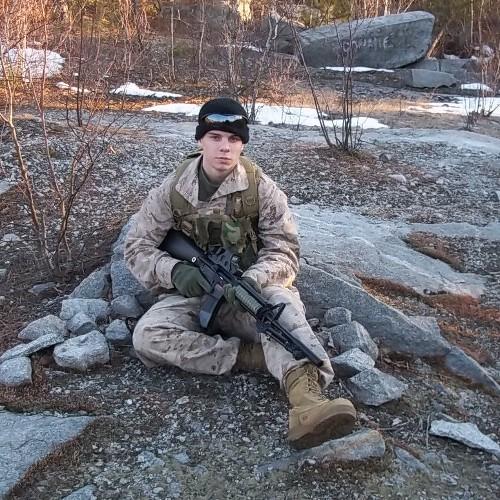 Just a normal guy doing his thing. AIRSOFT IS LIFE. Volunteer Fireman. Texas State '16 New Twitter so give me a follow?