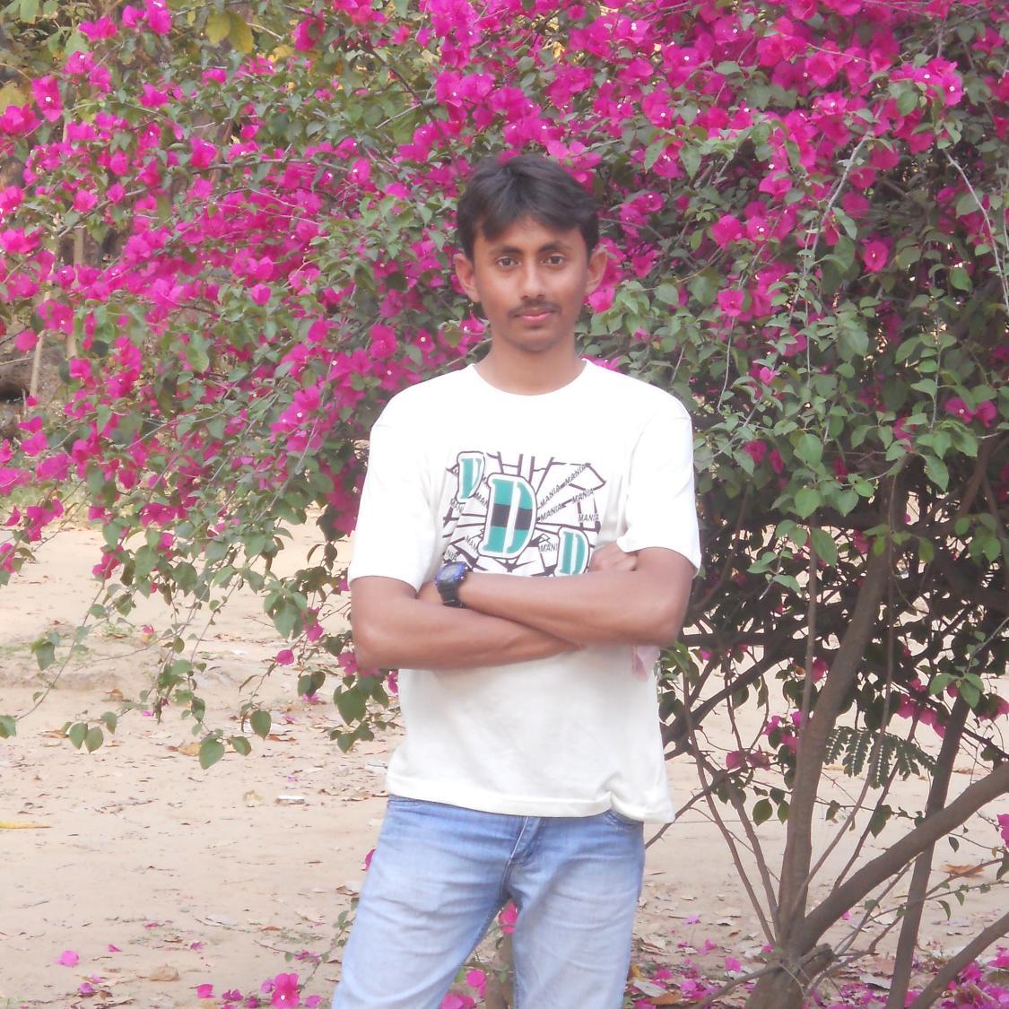 C.S.E Engineer !! Full-Stack-Developer!!Enthusiastic person 
Food Lover!! I love Everything which is present on earth