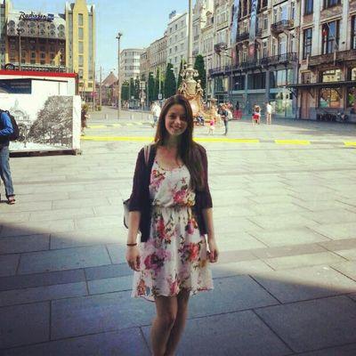 KimRosalinde's profile picture. BOOP