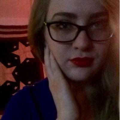 ashweee11's profile picture. 