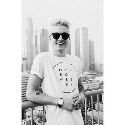I want you by my side, so that I never feel alone again. (fl•rp)