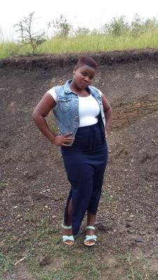 friendly , strght talkr outgoing person addictd to bollywood movies and songs