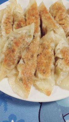 家族の中で私だけお肉を食べない生活をしています。ベジレシピ募集中です。よろしくお願いします。