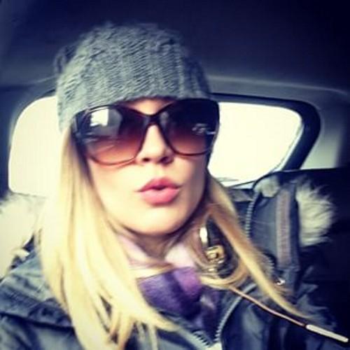 SallyPosen_'s profile picture. Rich Girl who loves school and is always studying to make my family proud of me my fiancee is @Kourtney_Beale. My sister is @AubreyCupcake_.