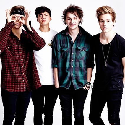 5SOSFAM waiting for a follow of @Luke5SOS @Calum5SOS @Ashton5SOS  @Michael5SOS