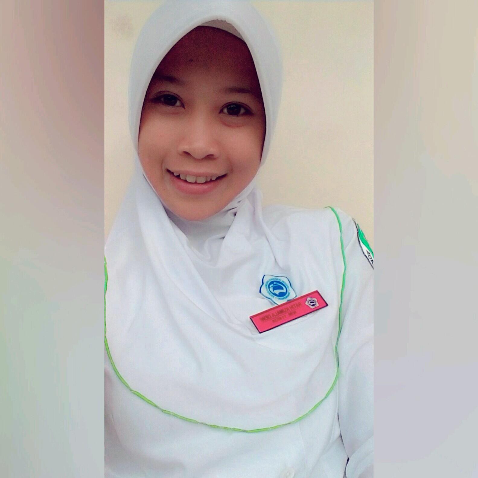 Sayangg emak pak ♥({})