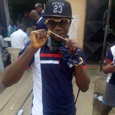 5c28541c89e8441's profile picture. 