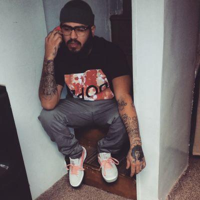 artismurder24's profile picture. 