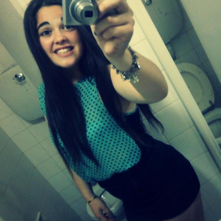 CamiRodriguez_8's profile picture. 