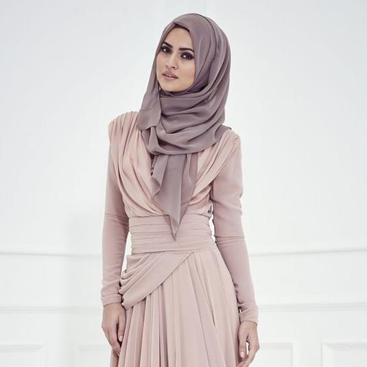 islamicfashion2's profile picture. Stay elegant and modest with our stylish yet simple abayas and hijabs. A perfect canvas for layering and accessorising